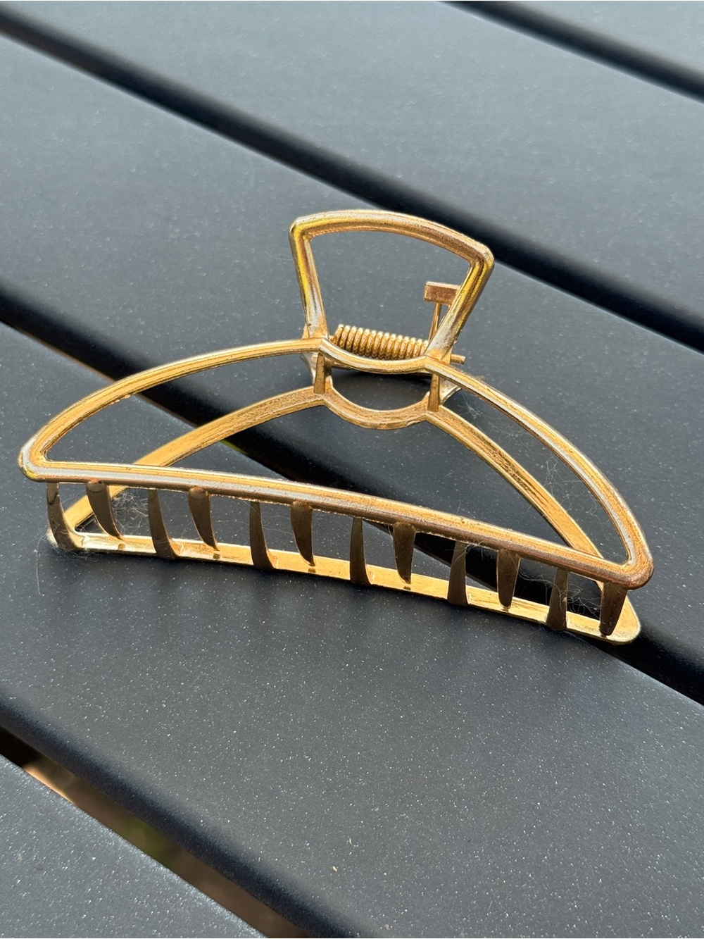 Gold Open Shape Claw Hair Clip